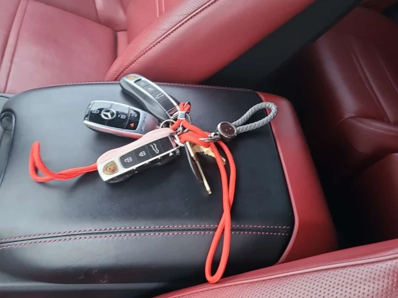 Porsche Cayenne GTS /BOSE/360/PANO/NAVI/MATRIX, снимка 8 - Автомобили и джипове - 53562540