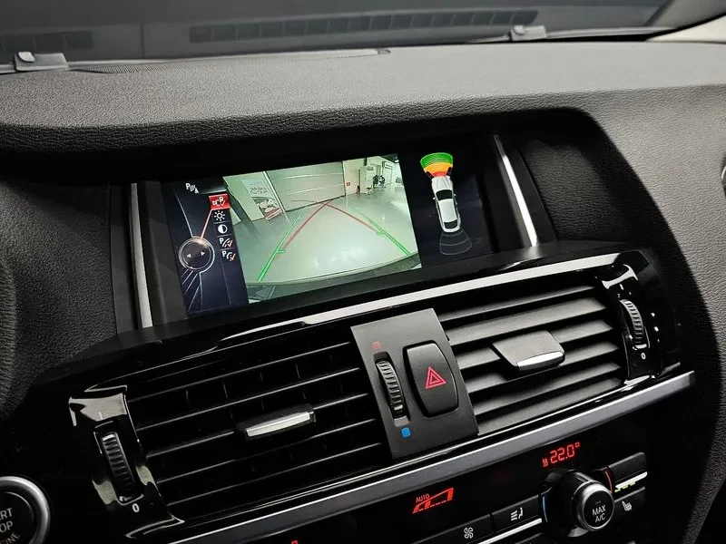 BMW X4 (F26) xDrive20D, снимка 17 - Автомобили и джипове - 55202148