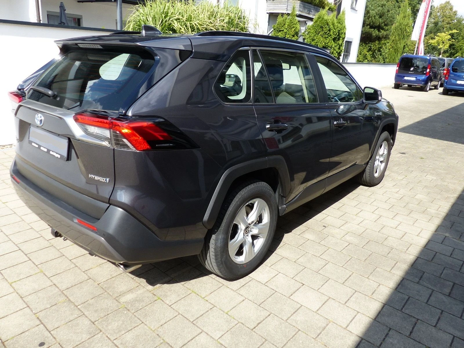 Toyota Rav4 2.5 Hybrid 4x4 - изображение 5