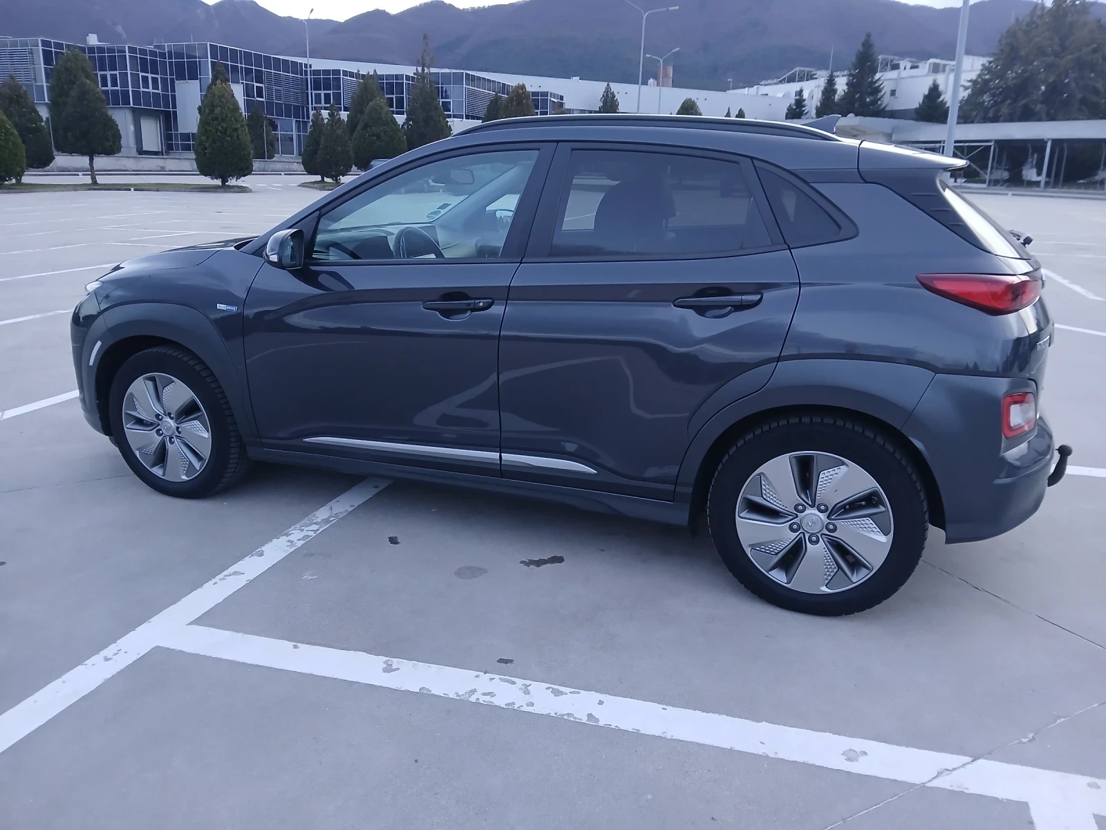 Hyundai Kona PREMIUM  64 kwh - изображение 5