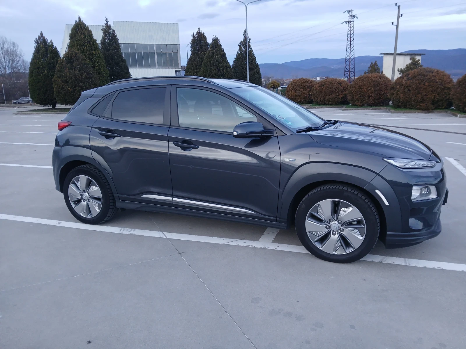 Hyundai Kona PREMIUM  64 kwh - изображение 4