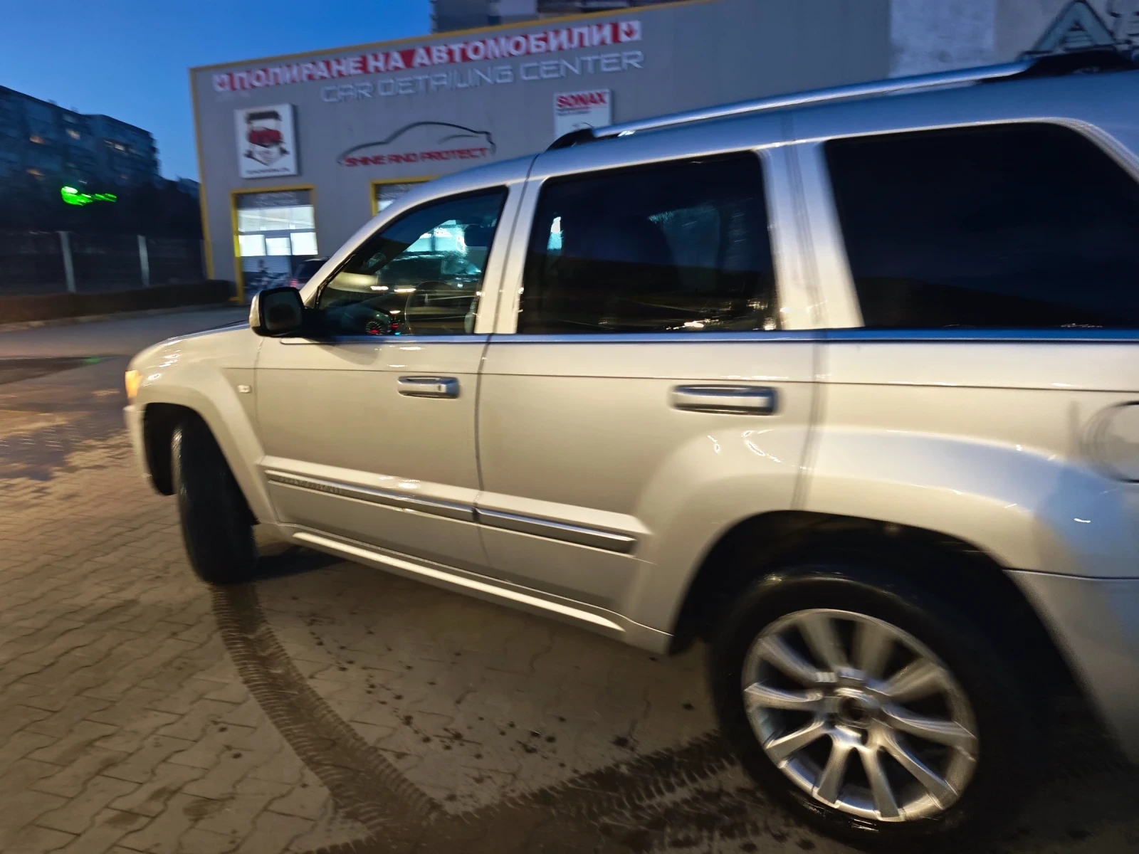 Jeep Grand cherokee, снимка 10 - Автомобили и джипове - 53738295