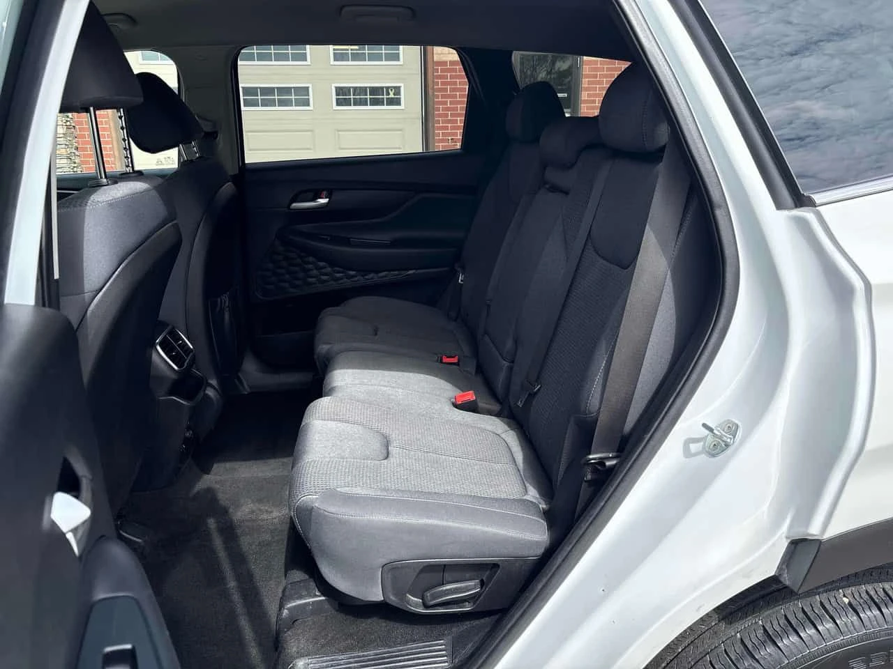 Hyundai Santa fe * Essential * CARFAX * 2 КЛЮЧА * КАМЕРА* ПОДГРЕВИ, снимка 17 - Автомобили и джипове - 54475066