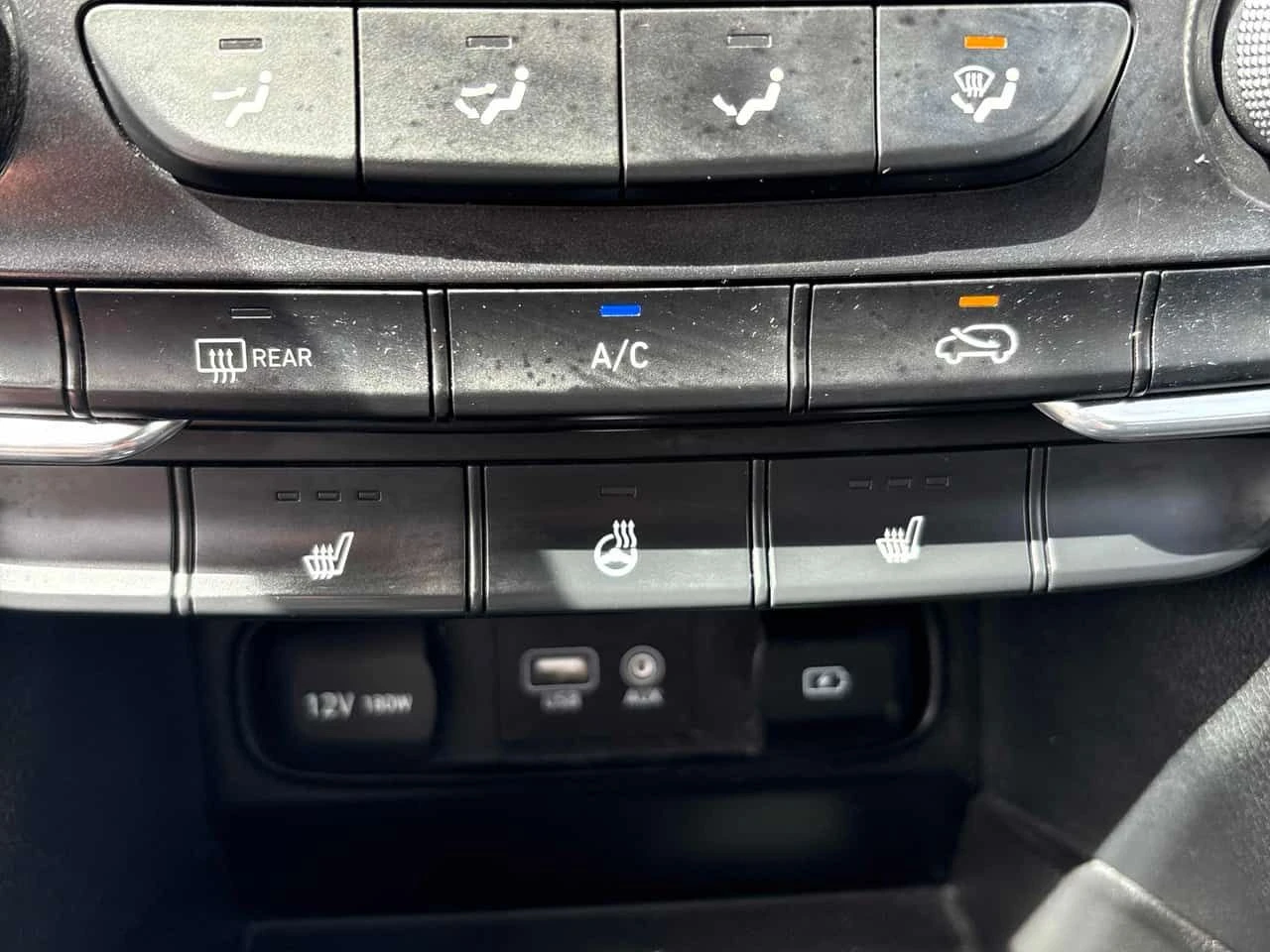 Hyundai Santa fe * Essential * CARFAX * 2 КЛЮЧА * КАМЕРА* ПОДГРЕВИ, снимка 13 - Автомобили и джипове - 54475066