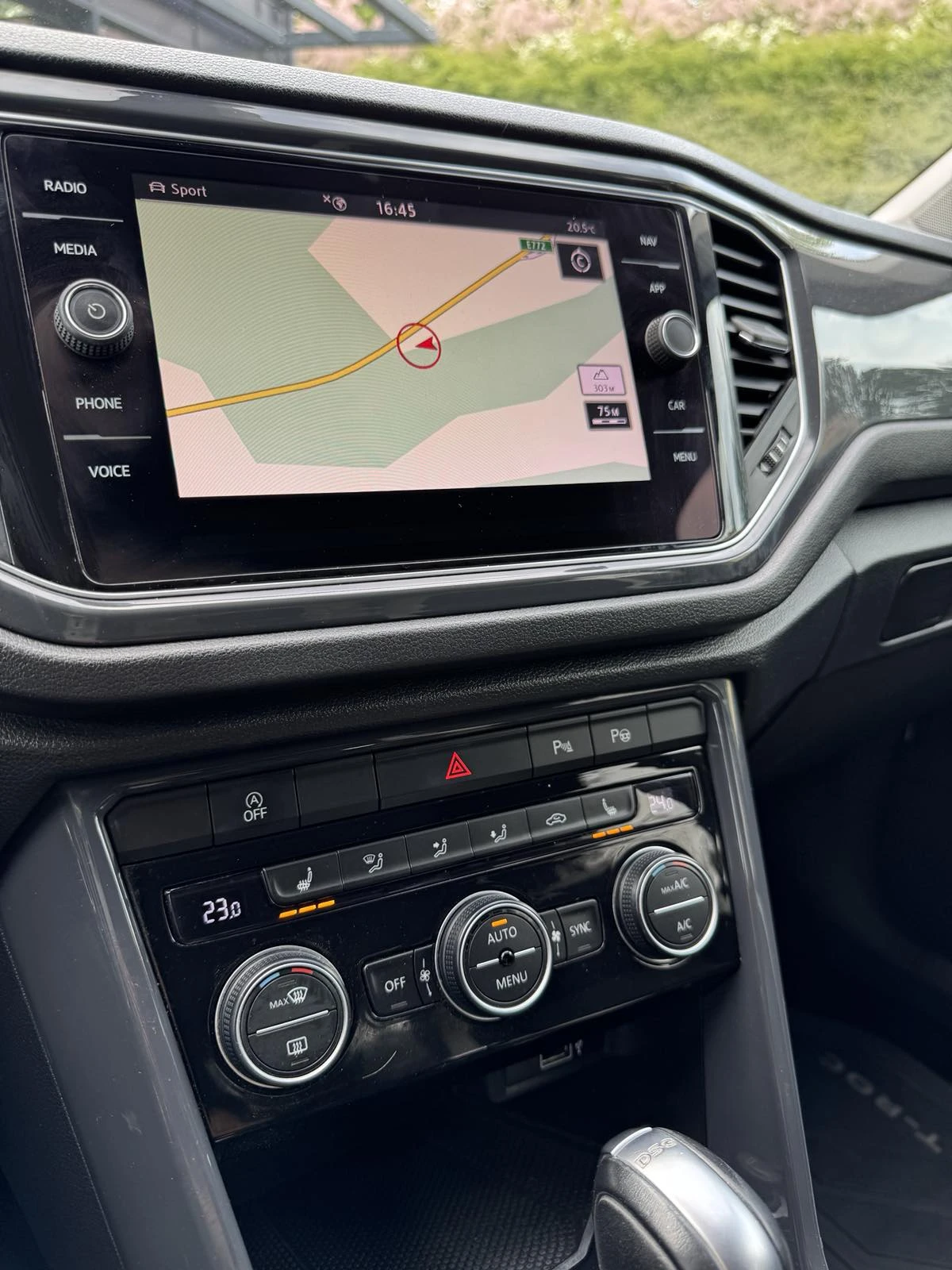 VW T-Roc 4 MOTION, снимка 15 - Автомобили и джипове - 54510974