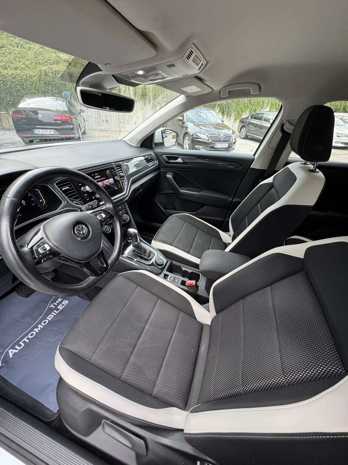 VW T-Roc 4 MOTION, снимка 10 - Автомобили и джипове - 54510974