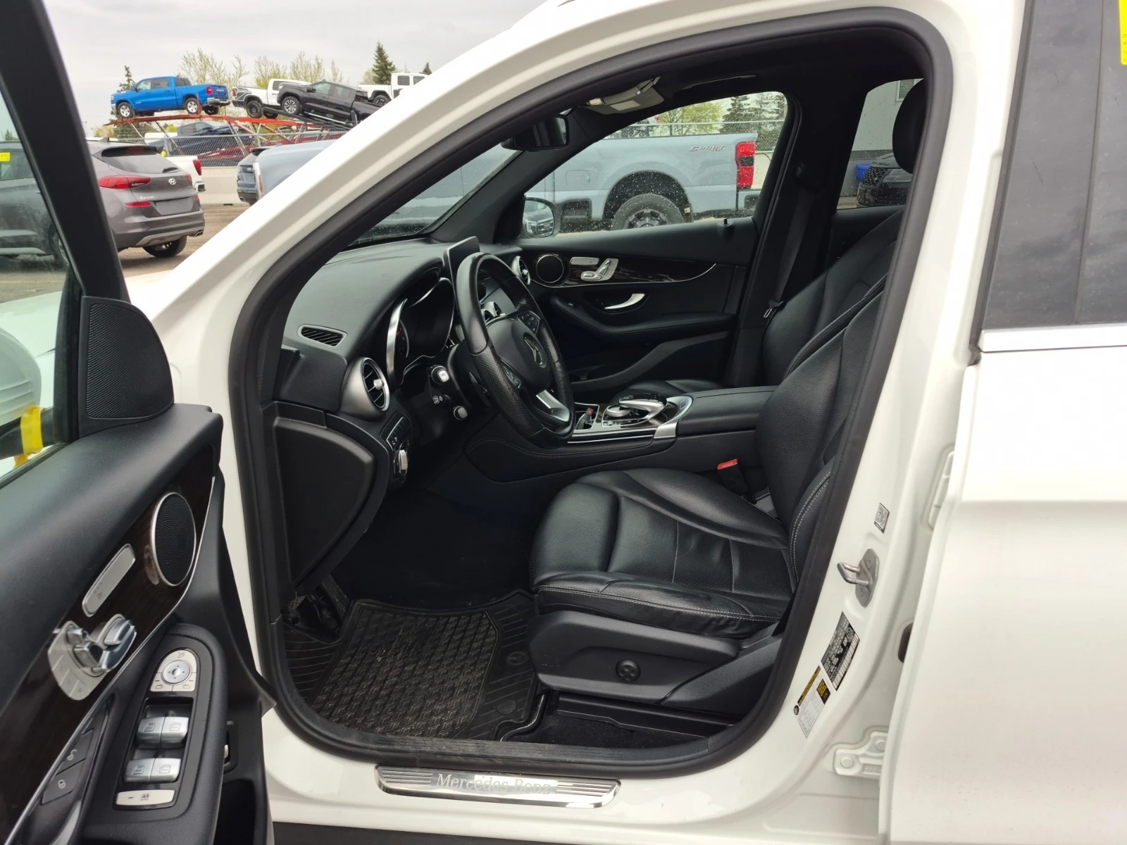 Mercedes-Benz GLC 300 ������� * �������� * BLIND SPOT * CARFAX *  | Mobile.bg � ����������� 5