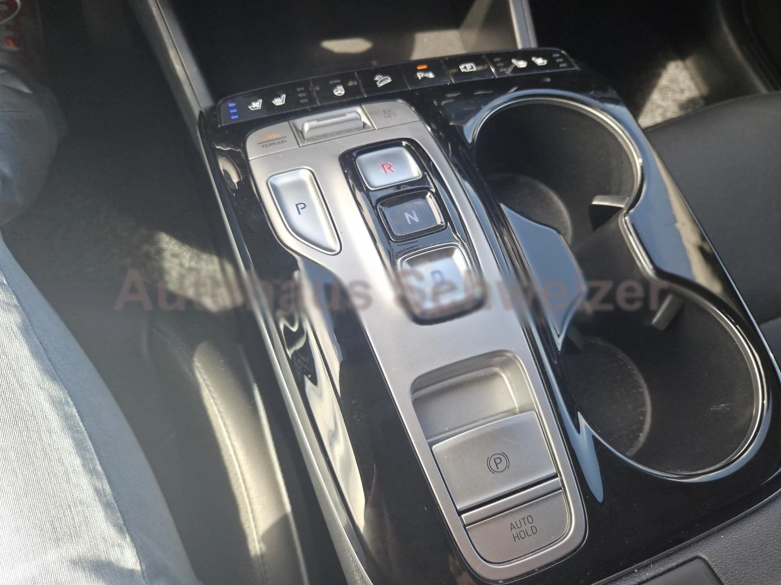 Hyundai Tucson PRIME/PLUG-IN/СЕРТИФИКАТ-БАТ97%/КОЖА/4х4, снимка 13 - Автомобили и джипове - 54970820