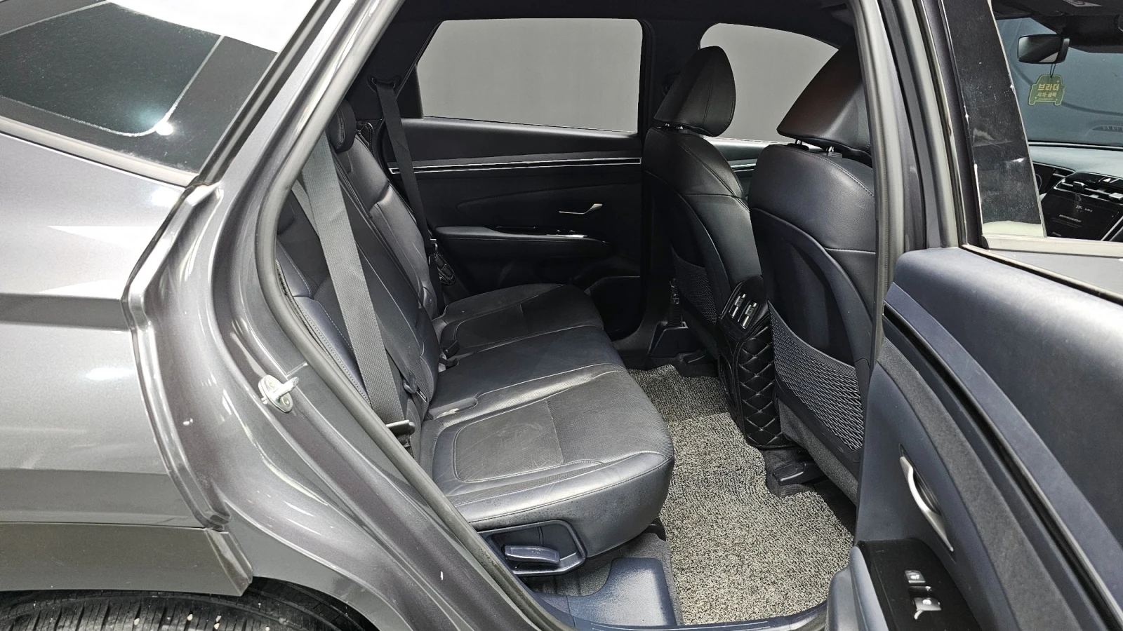 Hyundai Tucson 4WD INSPIRATION * DIS * ОБДУХ * 360, снимка 12 - Автомобили и джипове - 56128720