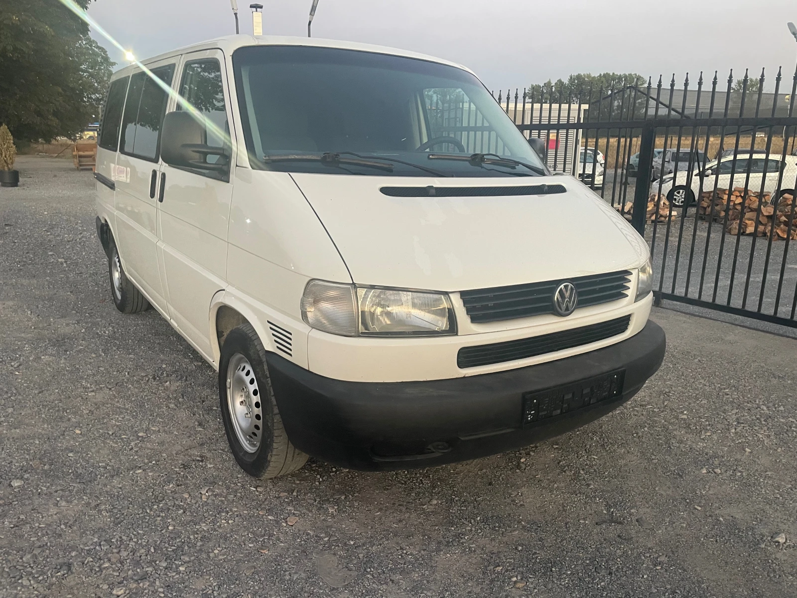 VW Caravelle 1.9TDI -9 МЕСТЕН - изображение 3