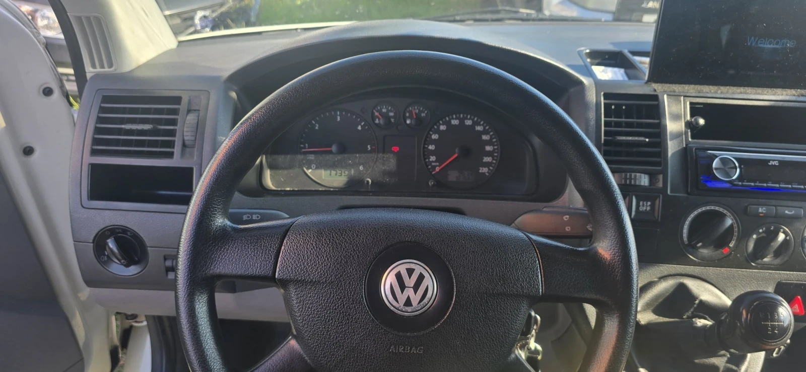 VW T5 1.9 TDI, снимка 6 - Бусове и автобуси - 55567945