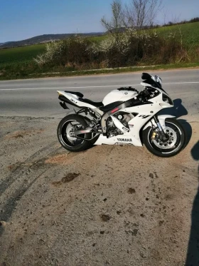 Обява за продажба на Yamaha Yzf R1 ~7 800 лв. - изображение 3