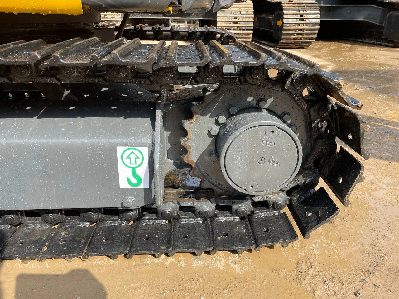 Багер Komatsu PC35 - изображение 5