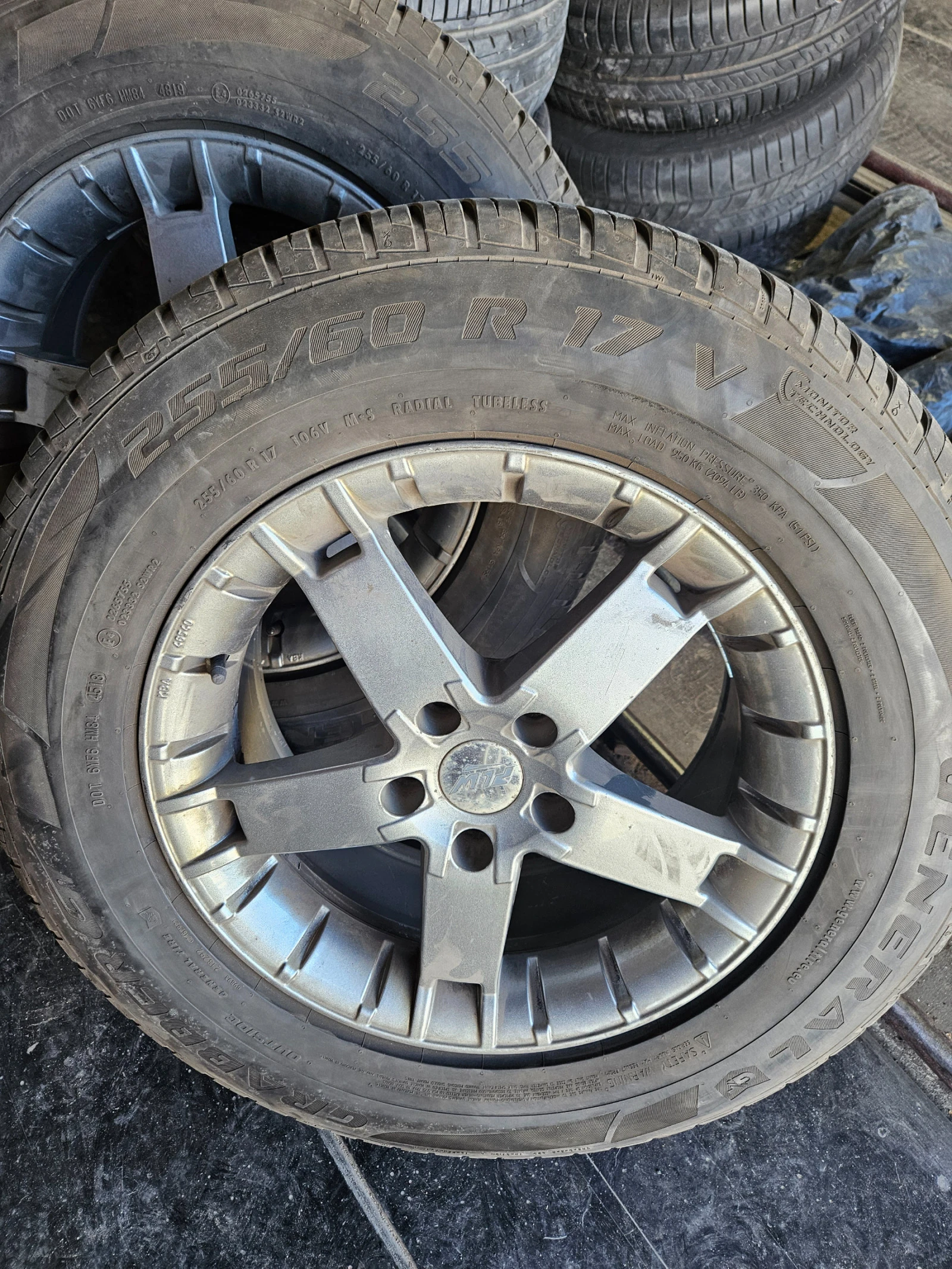    255/60R17  Mercedes-Benz ML | Mobile.bg   2