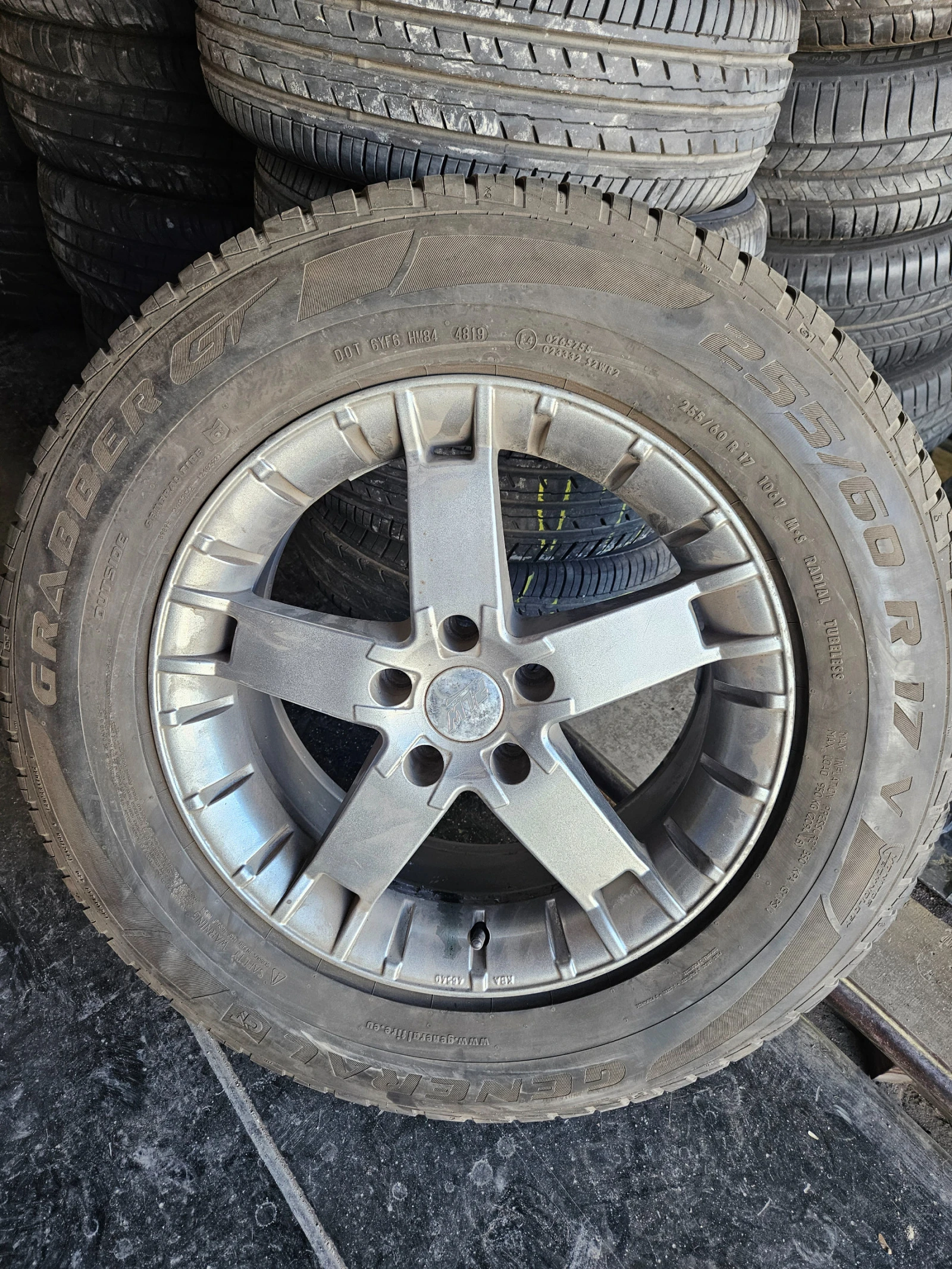    255/60R17  Mercedes-Benz ML | Mobile.bg   1