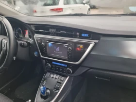 Toyota Auris 1, 8 Hibrid, снимка 12