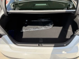 Toyota Camry Luxury, снимка 8