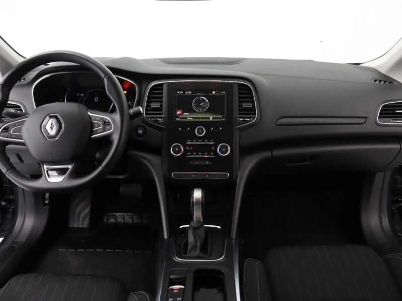 Renault Megane 1.3 TCE, снимка 12 - Автомобили и джипове - 47882374