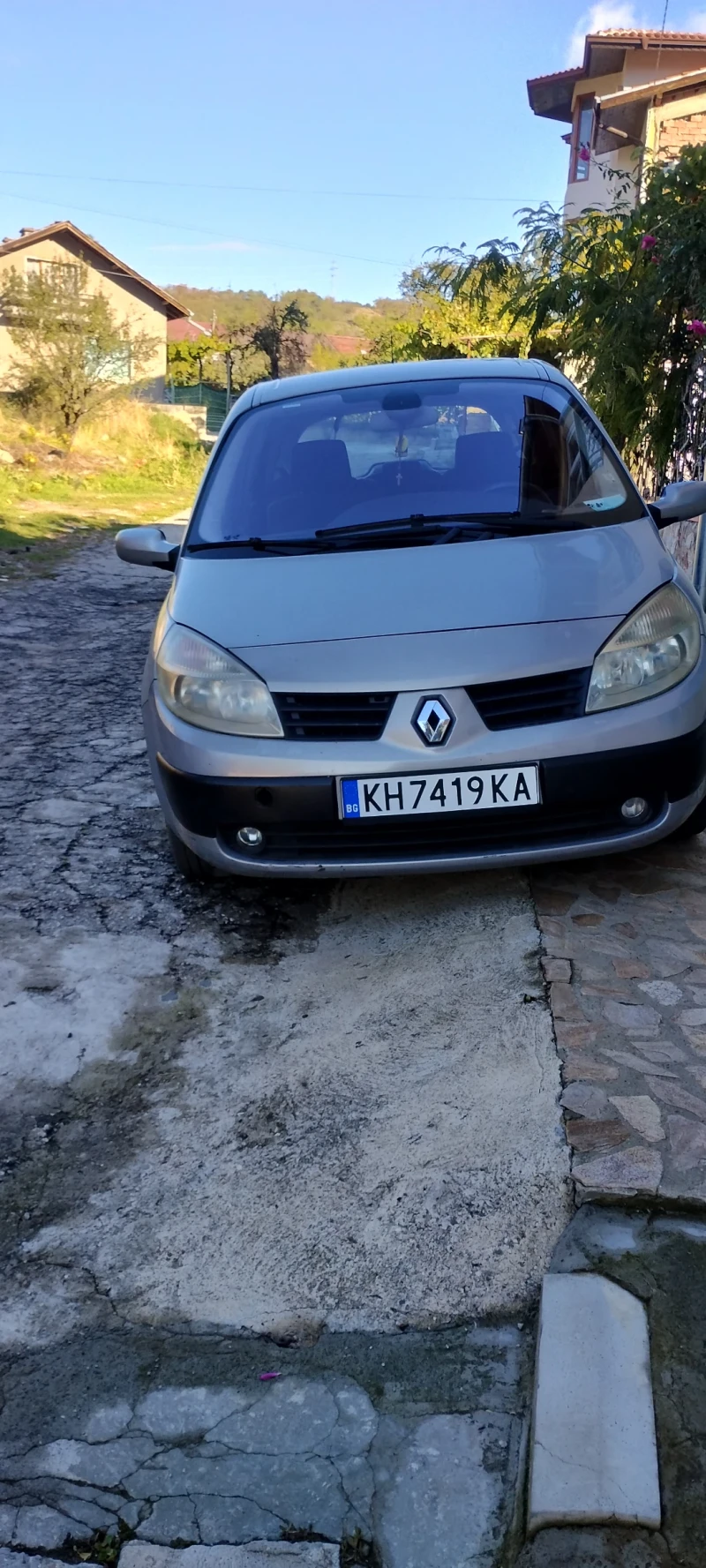 Renault Scenic, снимка 3 - Автомобили и джипове - 47409872