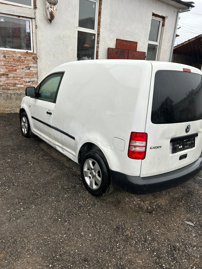 VW Caddy, снимка 4 - Автомобили и джипове - 48422600