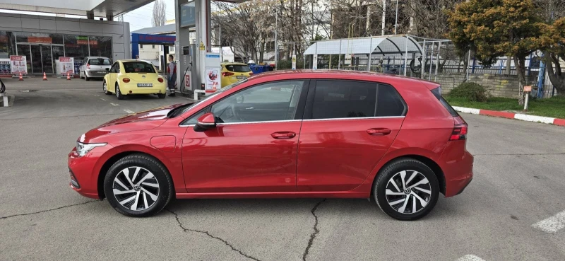VW Golf уникат-е Hybrid-Автомат-НАВИ-КОКПИТ ТАБЛО, снимка 2 - Автомобили и джипове - 51351724