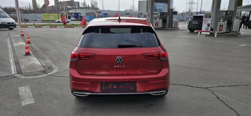 VW Golf уникат-е Hybrid-Автомат-НАВИ-КОКПИТ ТАБЛО, снимка 4 - Автомобили и джипове - 51351724