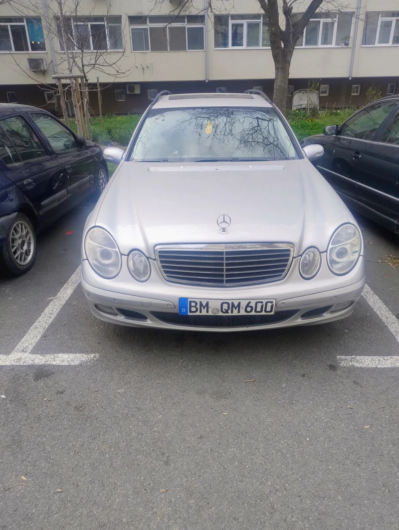 Mercedes-Benz E 220, снимка 9 - Автомобили и джипове - 49549943