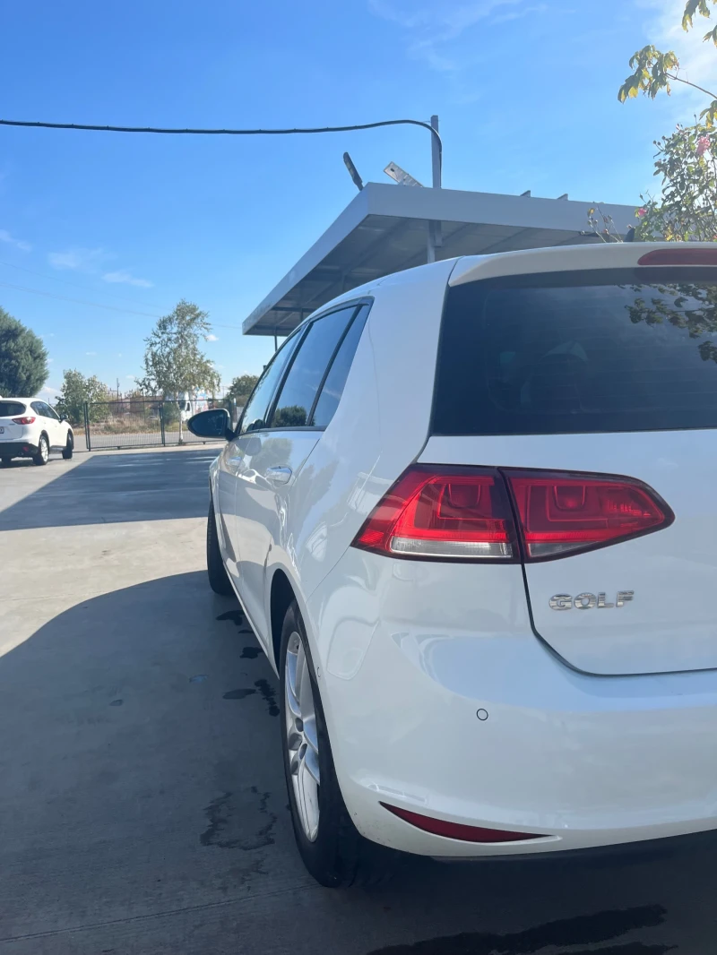 VW Golf 1.6 TDI, снимка 5 - Автомобили и джипове - 51003423