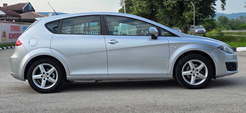 Seat Leon 1.6tdi 105hp, снимка 7 - Автомобили и джипове - 50620324