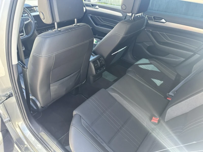 VW Passat 2.0 TDI Alltrack, снимка 10 - Автомобили и джипове - 51266206