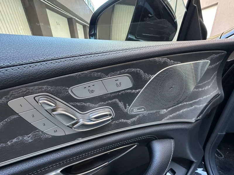 Mercedes-Benz CLS 350 67, 000km, снимка 6 - Автомобили и джипове - 51927881