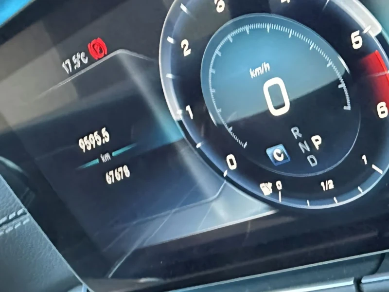 Mercedes-Benz CLS 350 67, 000km, снимка 8 - Автомобили и джипове - 51927881