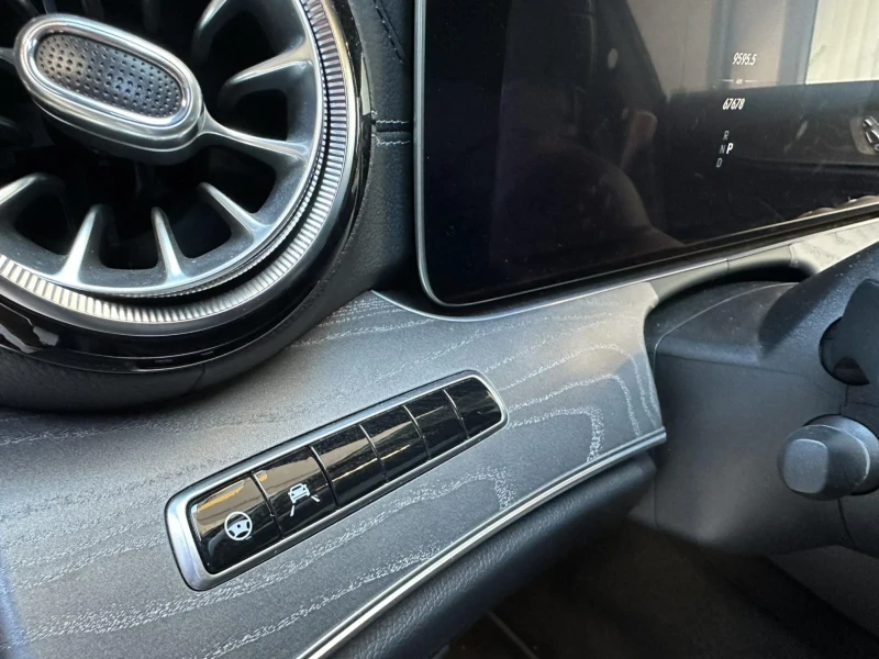 Mercedes-Benz CLS 350 67, 000km, снимка 7 - Автомобили и джипове - 51927881