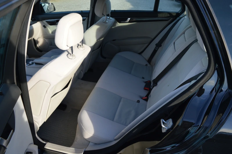 Mercedes-Benz C 220 2.2CDI-AVTOMAT-646, снимка 11 - Автомобили и джипове - 52247804