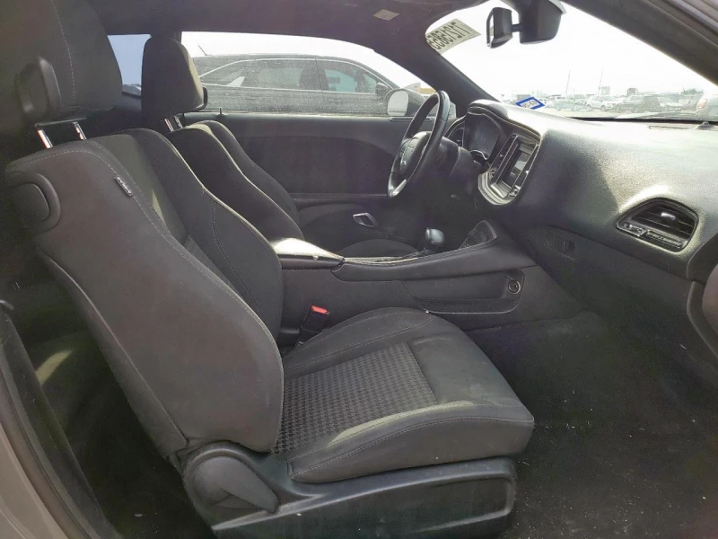 Dodge Challenger SXT, снимка 8 - Автомобили и джипове - 52531031