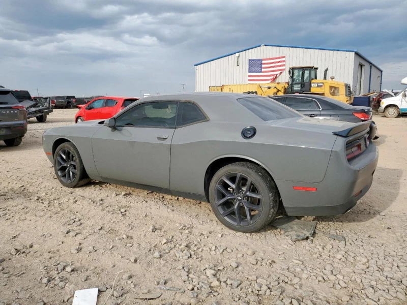 Dodge Challenger SXT, снимка 2 - Автомобили и джипове - 52531031