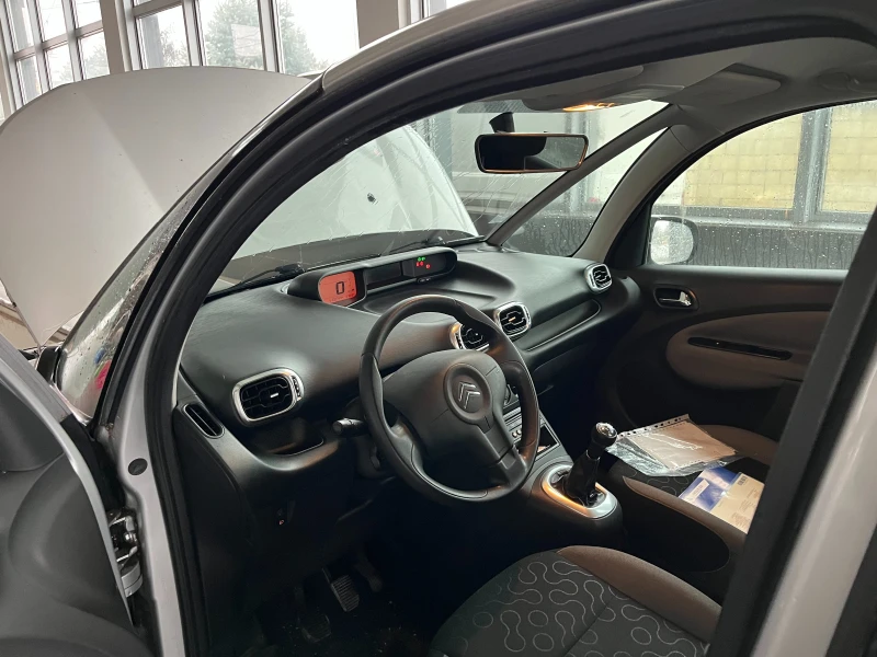 Citroen C3 Picasso, снимка 5 - Автомобили и джипове - 52594712