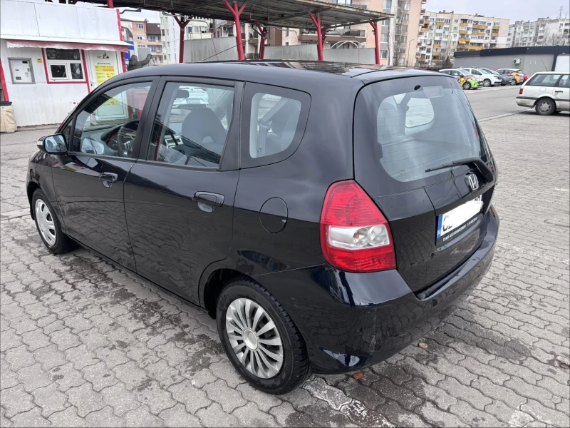 Honda Jazz 1.4 facelift, снимка 4 - Автомобили и джипове - 53447976