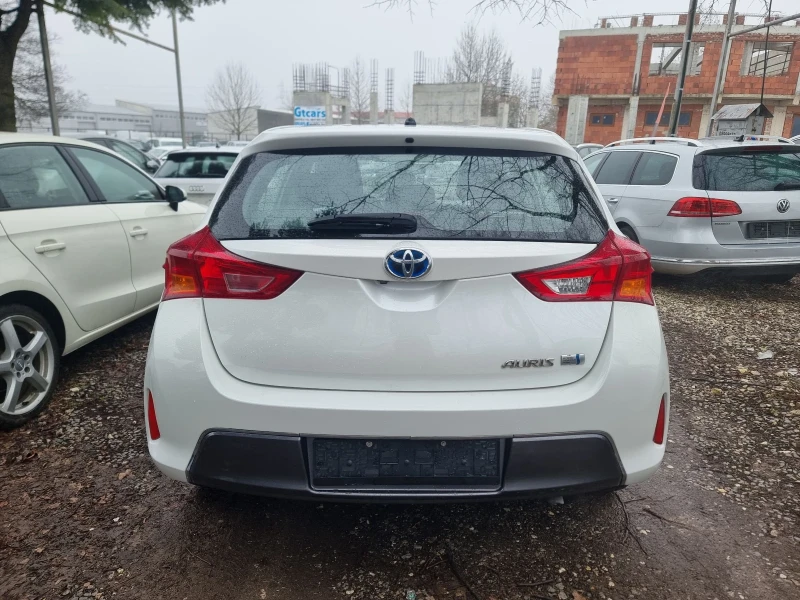 Toyota Auris 1, 8 Hibrid, снимка 6 - Автомобили и джипове - 53484488
