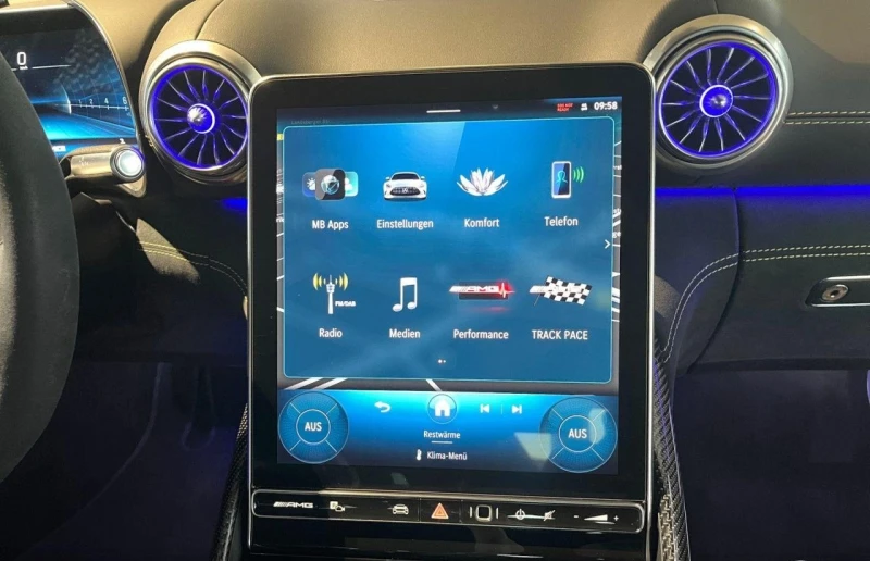 Mercedes-Benz AMG GT 63/4MATIC/COUPE/AERO/CARBON/PERFORMANCE SEATS/BURM, снимка 12 - Автомобили и джипове - 53536764