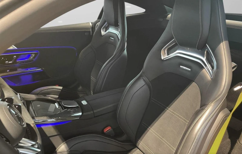 Mercedes-Benz AMG GT 63/4MATIC/COUPE/AERO/CARBON/PERFORMANCE SEATS/BURM, снимка 10 - Автомобили и джипове - 53536764