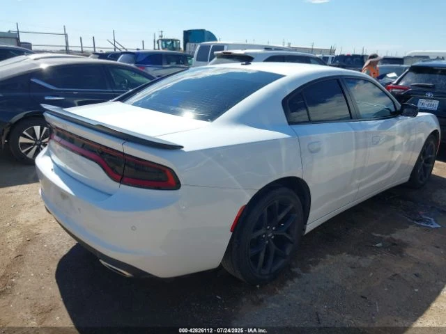 Dodge Charger SXT RWD - изображение 4