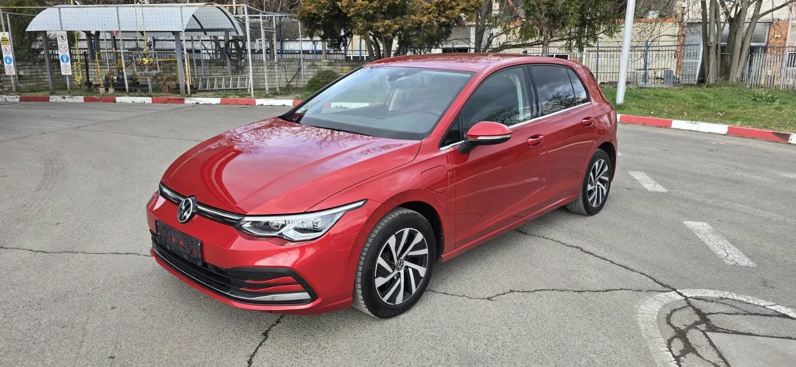 VW Golf уникат-е Hybrid-Автомат-НАВИ-КОКПИТ ТАБЛО, снимка 1