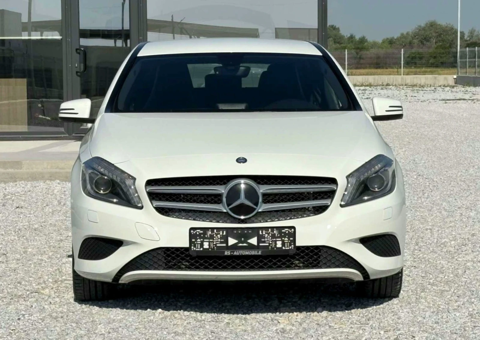 Mercedes-Benz A 180 Капарирана  - изображение 6