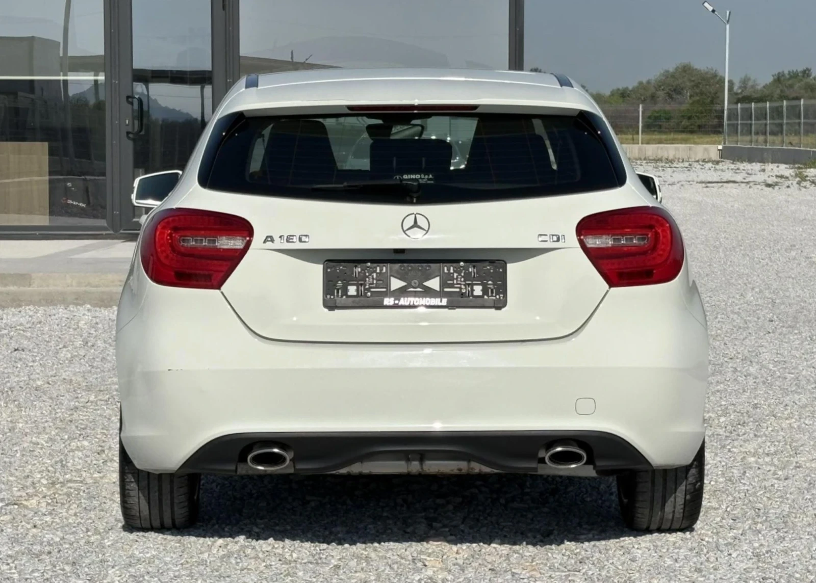 Mercedes-Benz A 180 Капарирана  - изображение 5