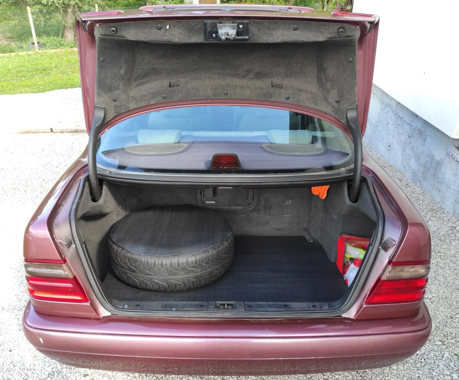 Mercedes-Benz E 230                                  /// BENZIN / GAS  | Mobile.bg   12