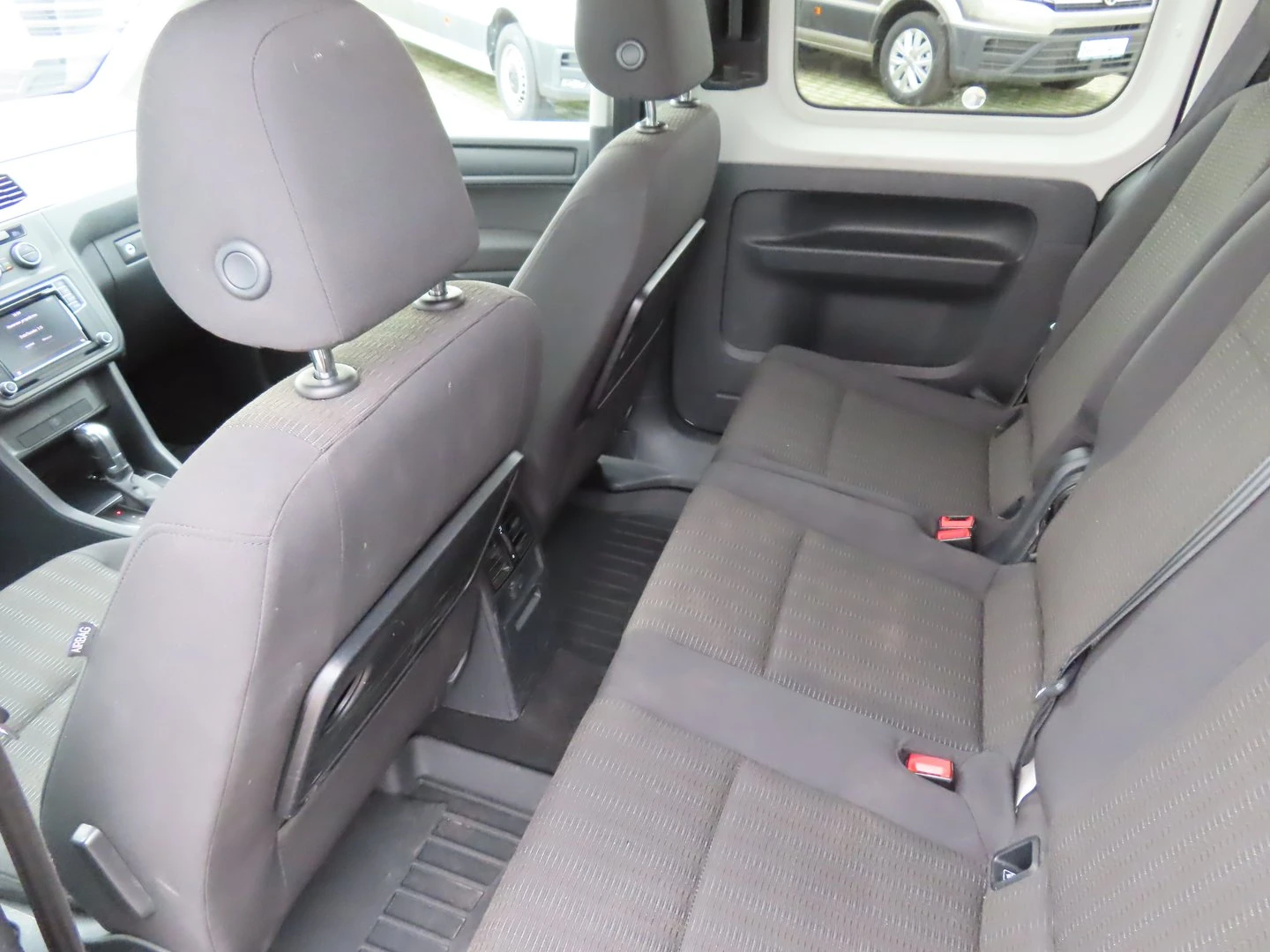 VW Caddy Last Edition TDI BMT 5 ����� | Mobile.bg � ����������� 13