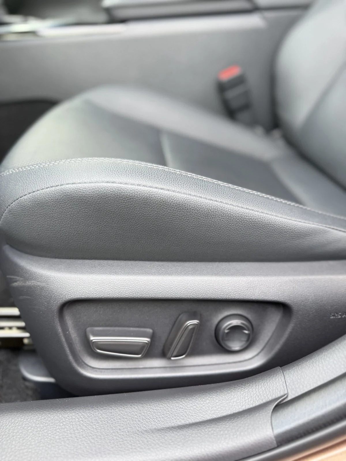 Toyota Camry 2.5H Luxury | Mobile.bg � ����������� 12