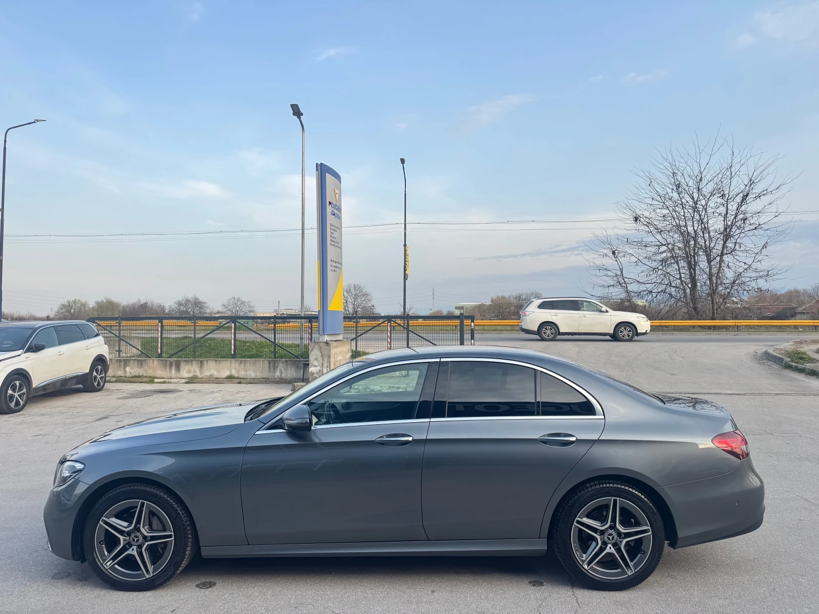 Mercedes-Benz E 220 E220d 4Matic AMG line - изображение 2
