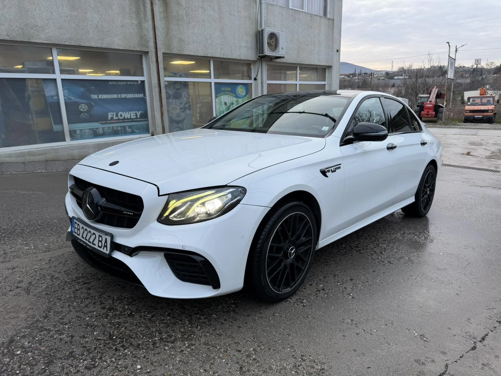 Mercedes-Benz E 220 ТОП